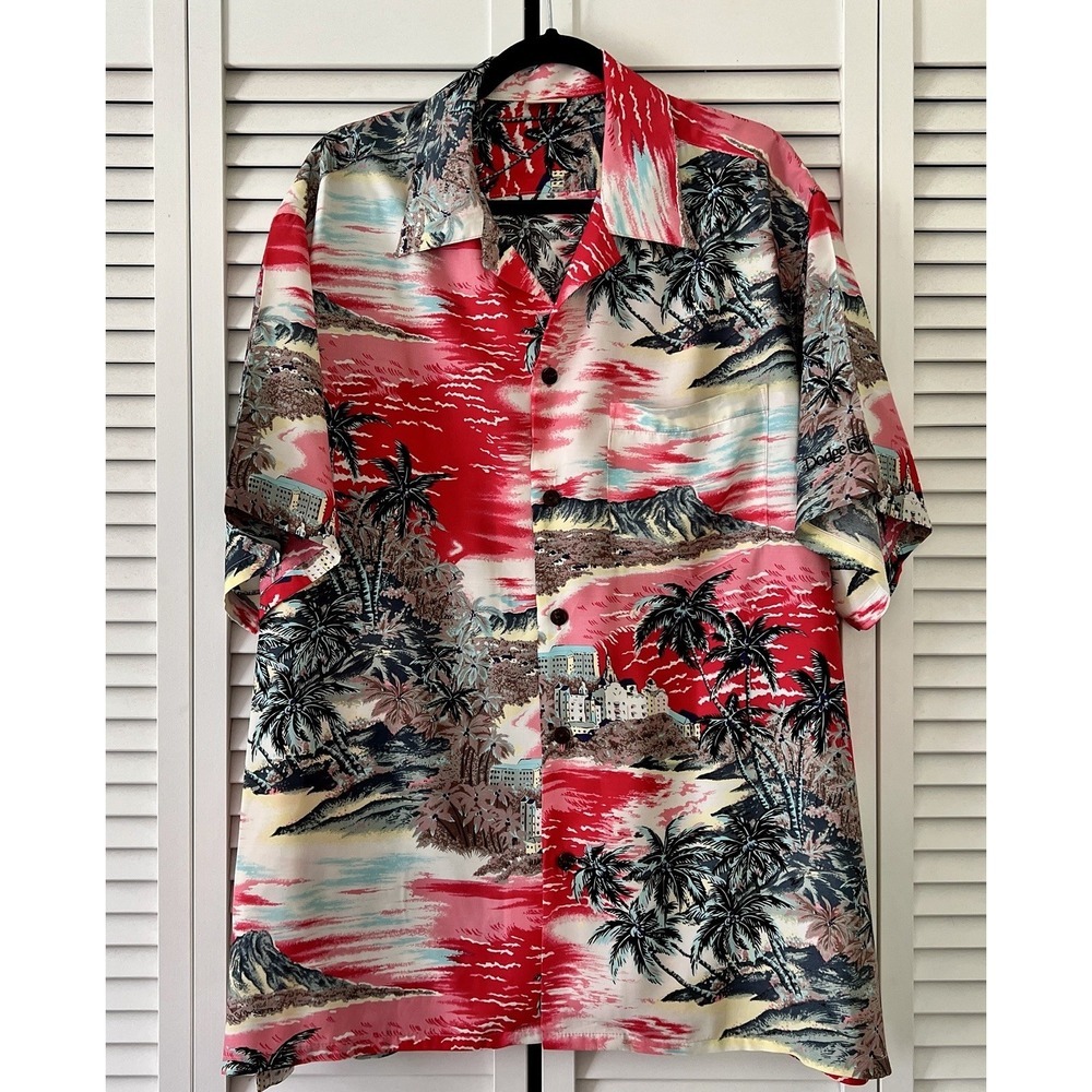 Go Barefoot Vintage Hawaiian Shirt Men's Short Sleeve‎ Size XL.  Made In USA